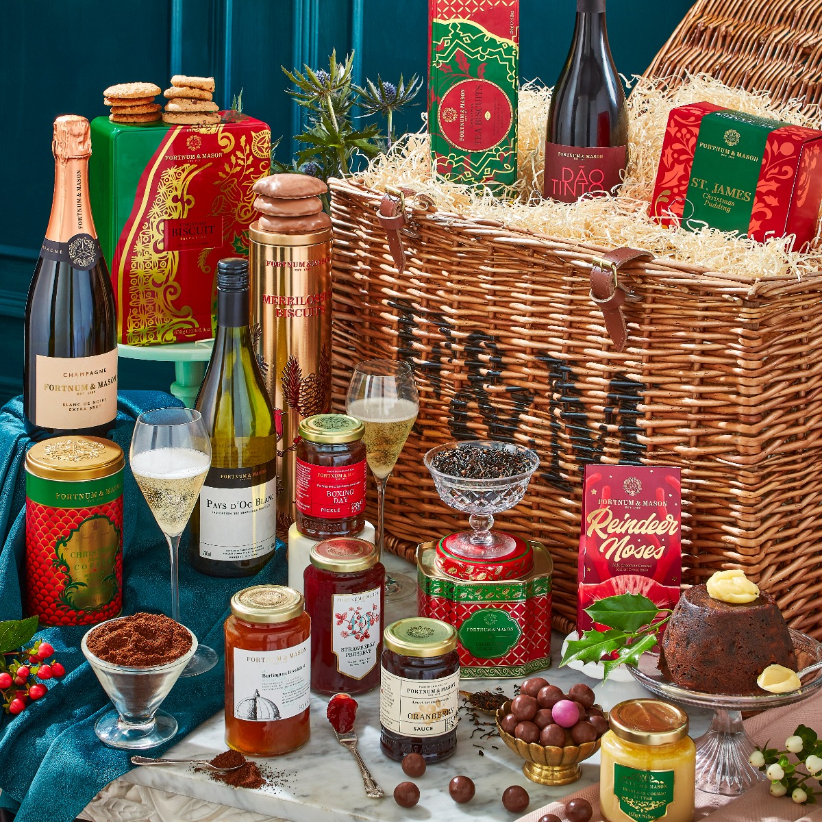 Family store christmas hamper